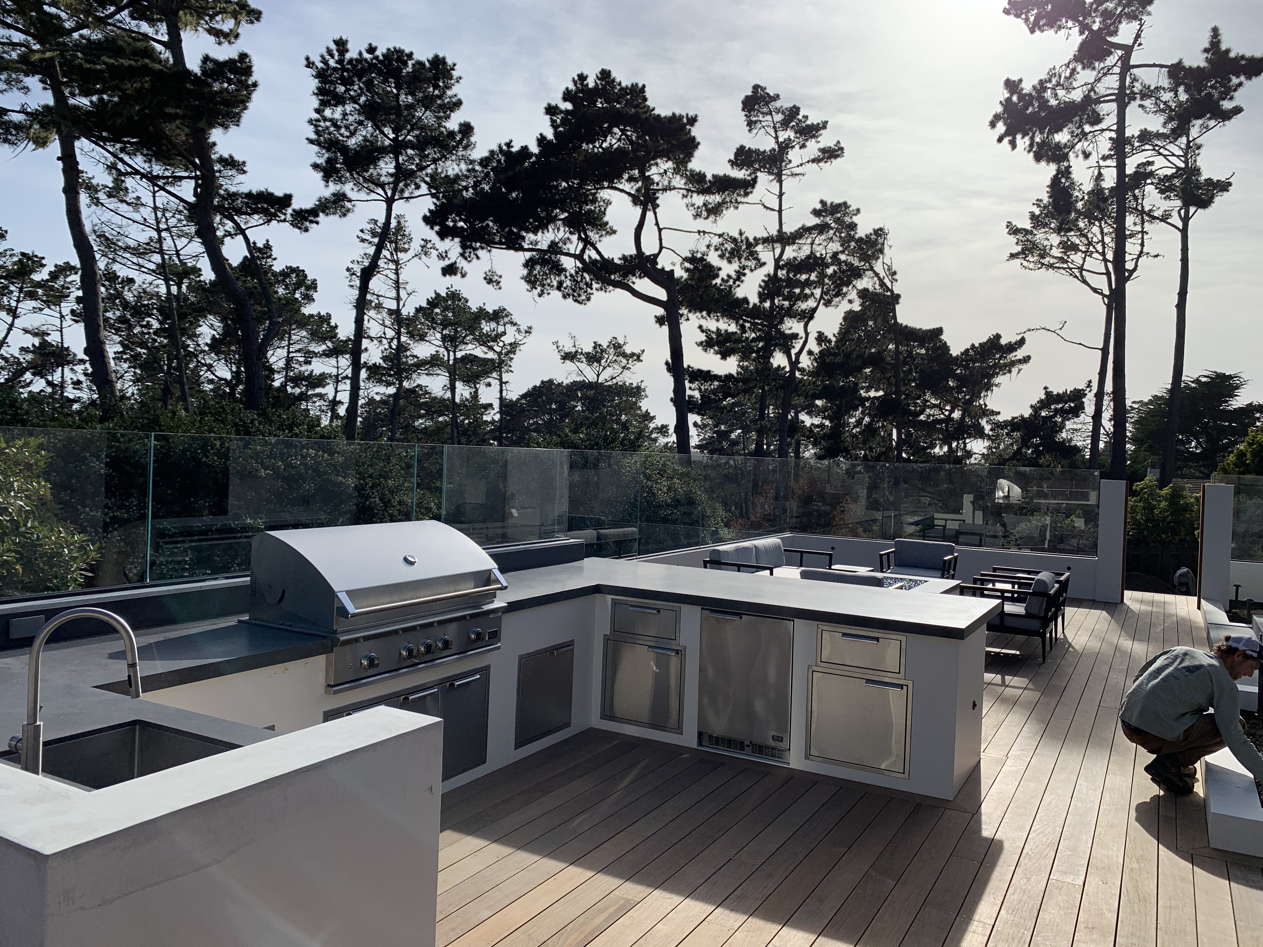 outdoor kitchen